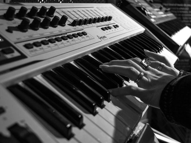 Ett elektriskt piano